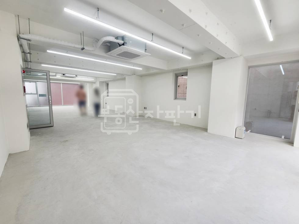 서울 강남구 논현동 무권리, 신논현역 5분, 역세권, 3층 임대 월세 매물번호 35030 사진 3