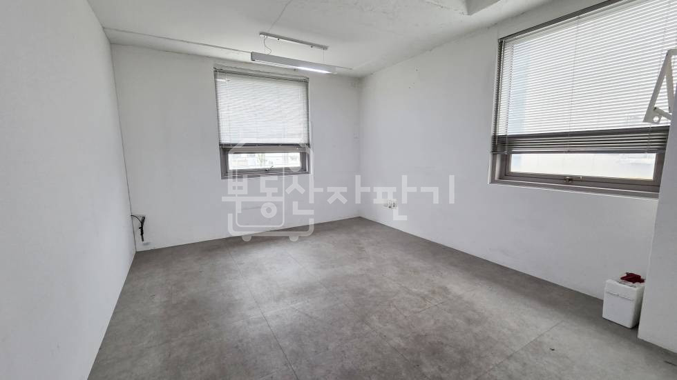 서울 강남구 논현동 무권리, 학동역 도보 2분, 초역세권, 4층 임대 월세 매물번호 35078 사진 5