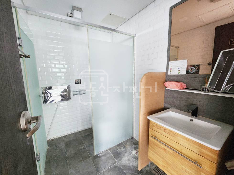 서울 강남구 청담동 무권리, 압구정로데오역10분, 역세권, 4층 임대 월세 매물번호 28231 사진 3