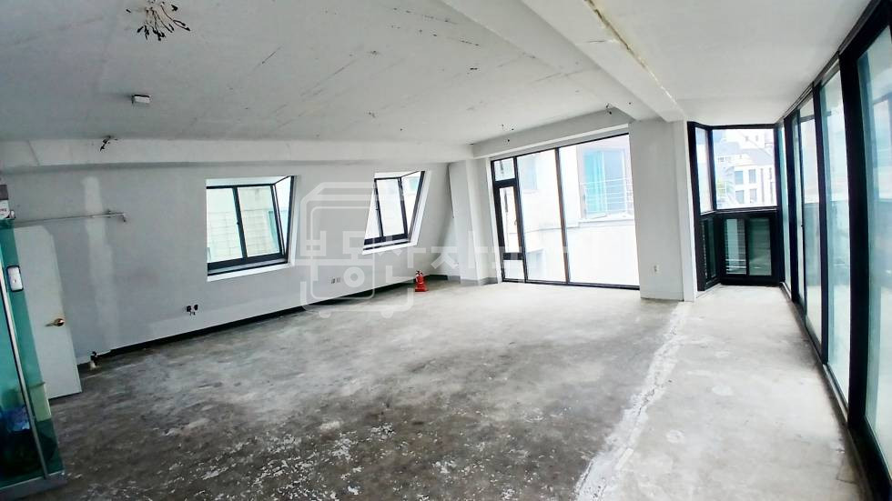 서울 강남구 신사동 무권리, 압구정로데오역 6분, 역세권, 4층 임대 월세 매물번호 35035 사진 7