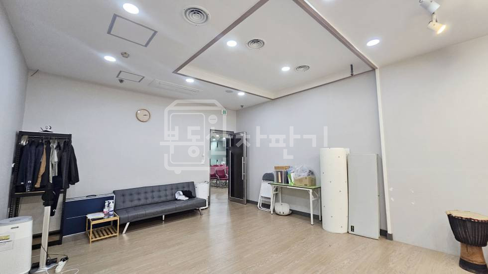 서울 강남구 삼성동 무권리, 대로변, 9호선 봉은사역 도보 4분, 역세권, 지하1층 임대 월세 매물번호 35025 사진 6