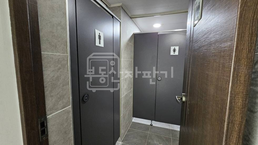 서울 강남구 역삼동 무권리, 강남역 도보 1분, 초역세권, 이면도로 3층 임대 월세 매물번호 24981 사진 9