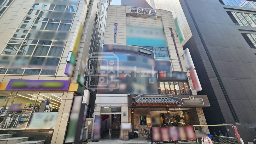 서울 강남구 역삼동 무권리, 강남역 도보 1분, 초역세권, 이면도로 5층 임대 월세 매물번호 35016 사진 1