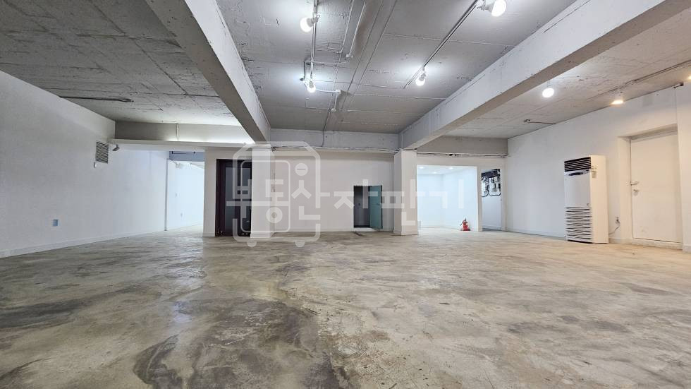 서울 강남구 논현동 무권리, 학동역8분, 역세권, 지하 1층 임대 월세 매물번호 26427 사진 5