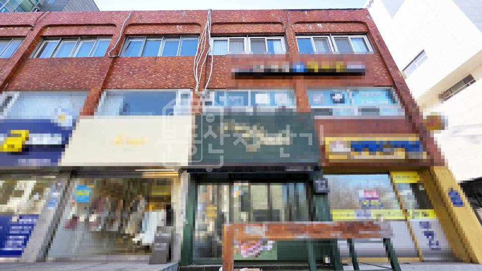 서울 강남구 논현동 무권리, 대로변, 강남구청역 4분, 역세권, 1층 임대 월세 매물번호 11604 사진 4