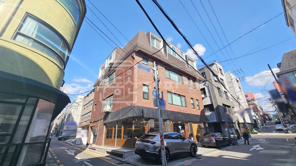 서울 강남구 논현동 무권리, 학동역8분, 역세권, 지하 1층 임대 월세 매물번호 26428 사진 1