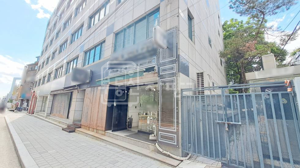 서울 강남구 논현동 무권리, 9호선 선정릉역 7분, 언주역 9분, 더블역세권, 1층 임대 월세 매물번호 35084 사진 3