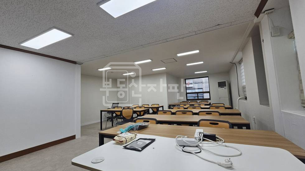 서울 강남구 신사동 무권리, 압구정역 4분, 역세권, 2층 임대 월세 매물번호 31890 사진 3