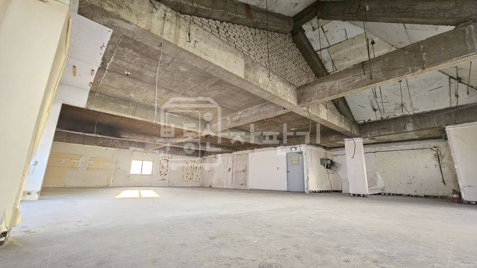 서울 강남구 신사동 무권리, 압구정역 4분, 역세권, 4층 임대 월세 매물번호 35096 사진 4