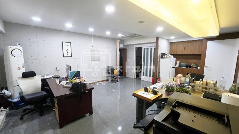 서울 강남구 논현동 무권리, 선정릉역 3분, 초역세권, 3층 임대 월세 매물번호 33915 사진 1