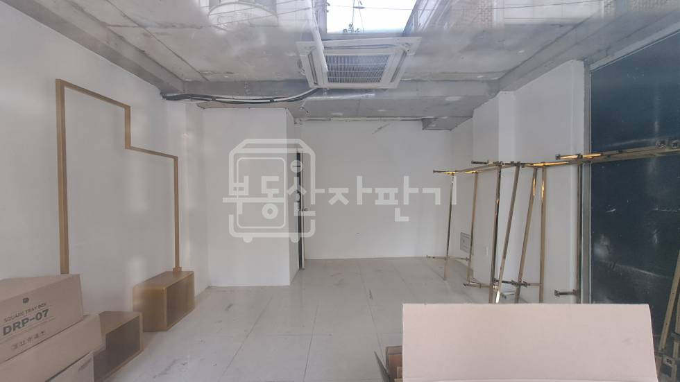 서울 강남구 역삼동 무권리, 9호선 언주역 2분, 초역세권, 1층 임대 월세 매물번호 30678 사진 3