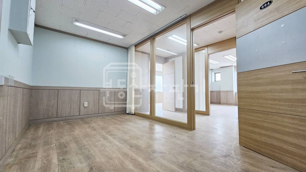 서울 강남구 신사동 무권리, 압구정역 6분, 이면도로, 6층 임대 월세 매물번호 35152 사진 3