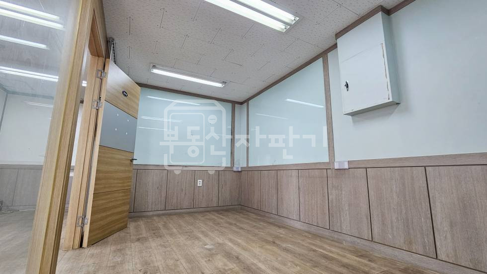 서울 강남구 신사동 무권리, 압구정역 6분, 이면도로, 6층 임대 월세 매물번호 35152 사진 4