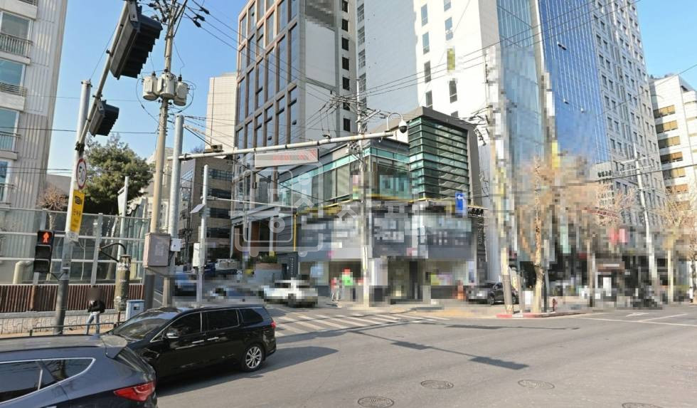 서울 강남구 역삼동 선릉역 도보 2분 초역세권 무권리 유동인구 많은 가시성 좋은 3층 임대 월세 매물번호 32160 사진 1