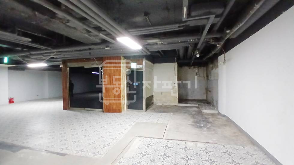 서울 강남구 삼성동 무권리, 삼성역 6분, 역세권, 지하1층 임대 월세 매물번호 35172 사진 2