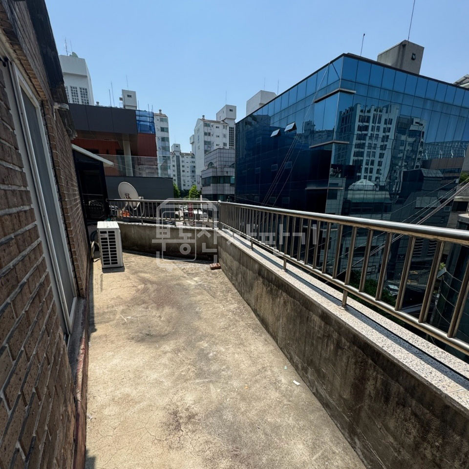 서울 강남구 논현동 무권리, 신사역 3분, 초역세권, 5층 임대 월세 매물번호 35165 사진 5