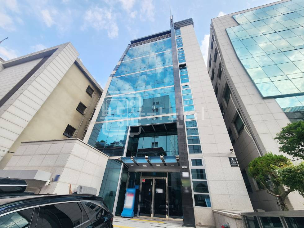 서울 강남구 역삼동 무권리, 역삼역 8분, 역세권, 5층 임대 월세 매물번호 35203 사진 1