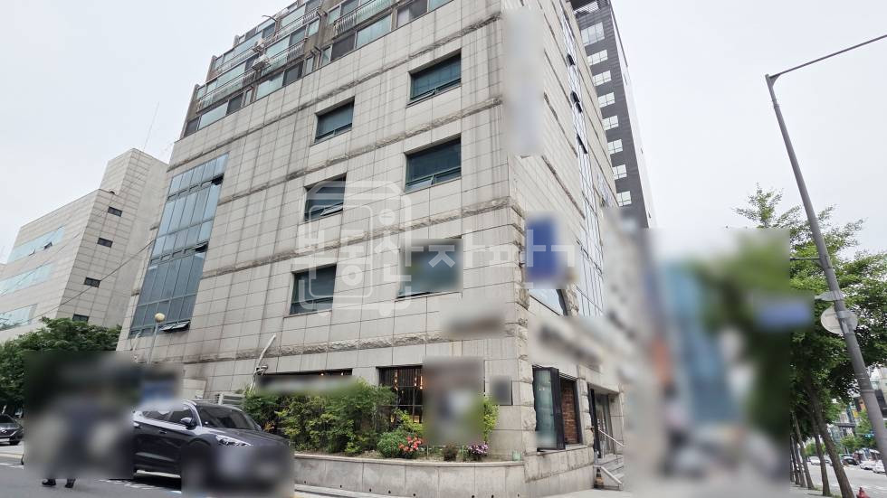 서울 강남구 삼성동 무권리, 선정릉역 도보 1분, 초역세권, 코너건물 3층 임대 월세 매물번호 35077 사진 1