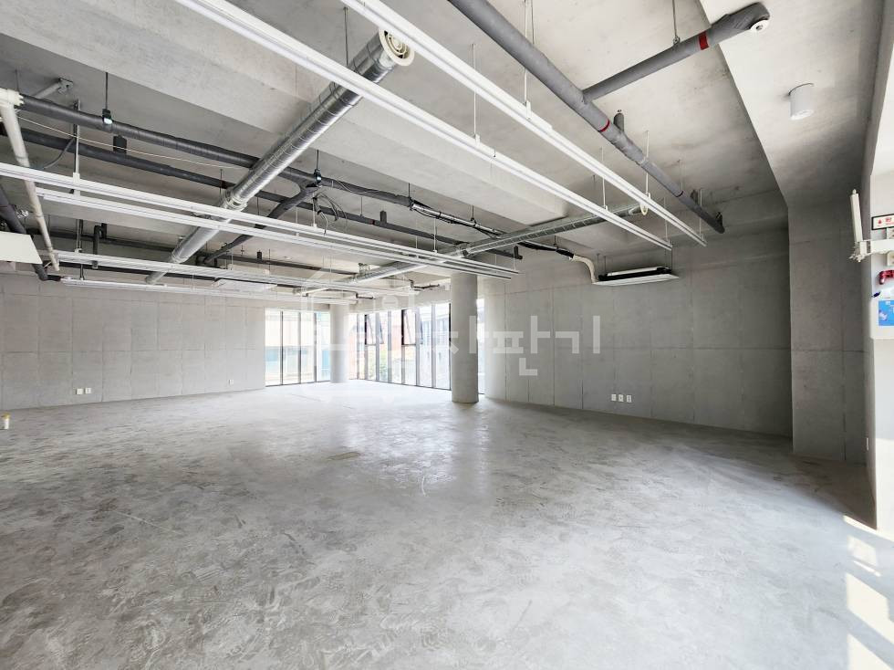 서울 강남구 신사동 무권리, 신사역 10분, 역세권, 2층 임대 월세 매물번호 35212 사진 5