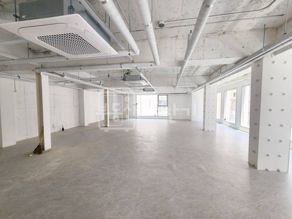 서울 강남구 역삼동 무권리, 역삼역 3분, 초역세권, 2층 임대 월세 매물번호 35238 사진 2