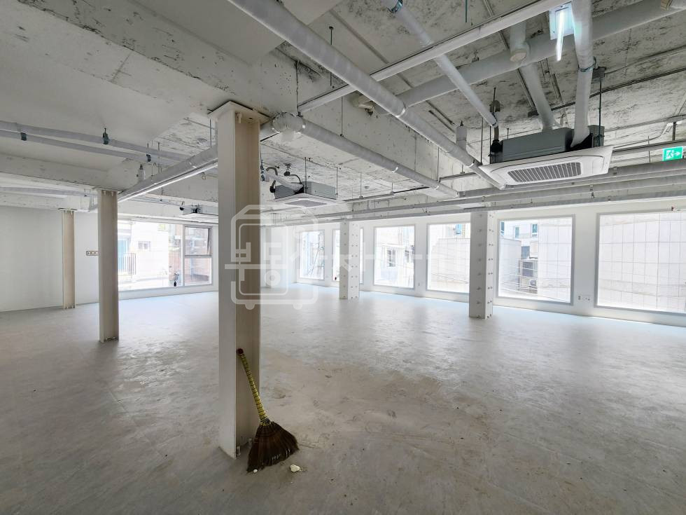 서울 강남구 역삼동 무권리, 역삼역 3분, 초역세권, 2층 임대 월세 매물번호 35238 사진 4