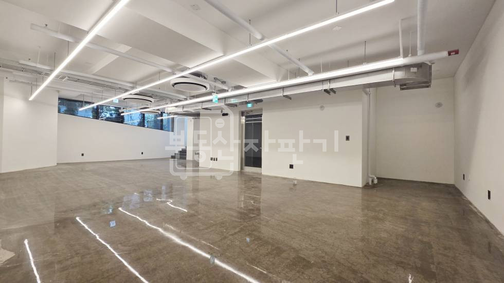 서울 강남구 논현동 강남구청역 도보 3분, 초역세권, 코너건물 지하1층 임대 월세 매물번호 35236 사진 6