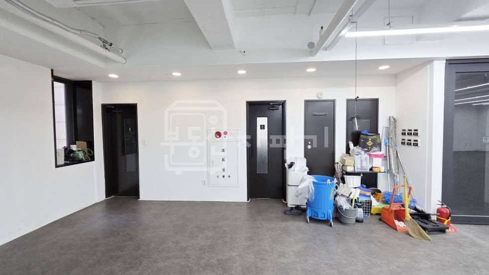 서울 강남구 역삼동 무권리, 역삼역 도보 2분, 초역세권, 3층 임대 월세 매물번호 35258 사진 7