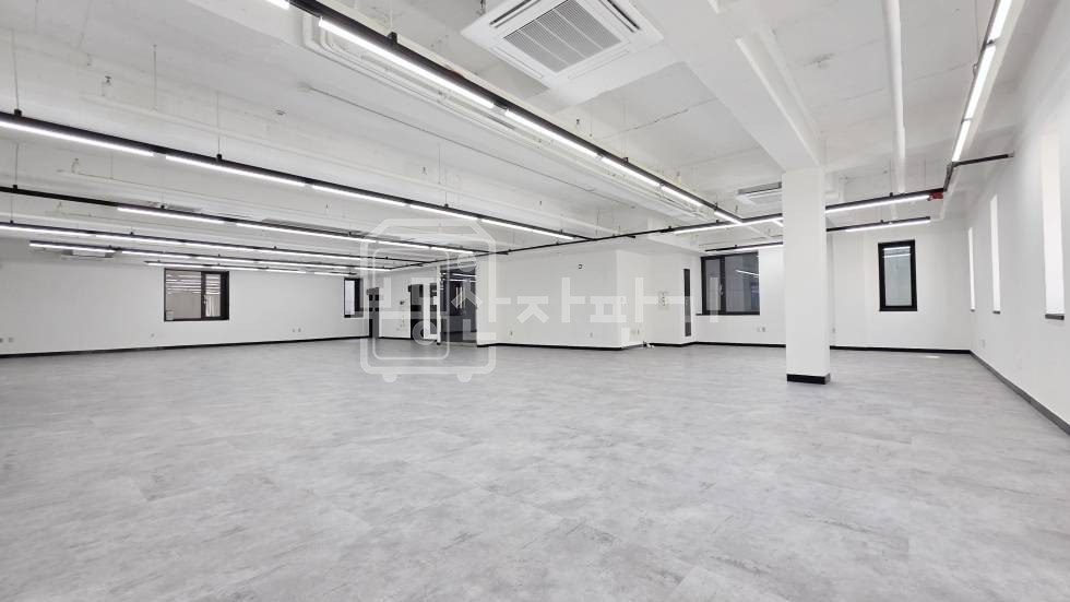 서울 강남구 역삼동 무권리, 역삼역 도보 2분, 초역세권, 4층 임대 월세 매물번호 35266 사진 3