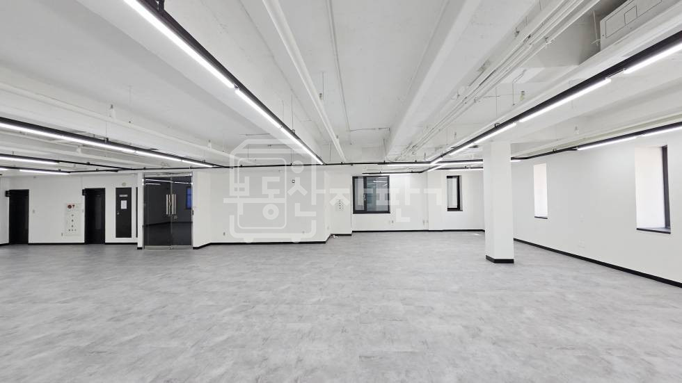 서울 강남구 역삼동 무권리, 역삼역 도보 2분, 초역세권, 4층 임대 월세 매물번호 35266 사진 4