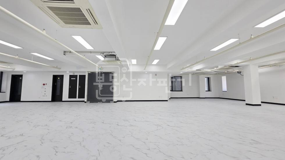 서울 강남구 역삼동 무권리, 역삼역 도보 2분, 초역세권, 6층 임대 월세 매물번호 35271 사진 5