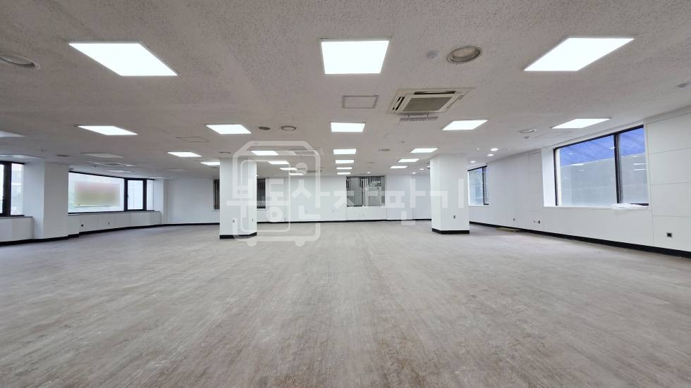 서울 강남구 역삼동 무권리, 강남세브란스사거리 인근, 대로변, 2층 임대 월세 매물번호 35277 사진 3