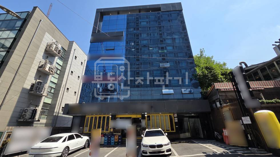 서울 강남구 역삼동 무권리, 강남역 4분, 역세권, 지하1층 임대 월세 매물번호 28026 사진 1