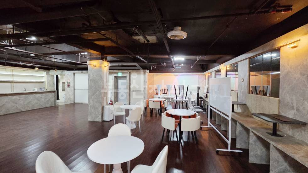서울 강남구 역삼동 무권리, 강남역 4분, 역세권, 지하1층 임대 월세 매물번호 28026 사진 6