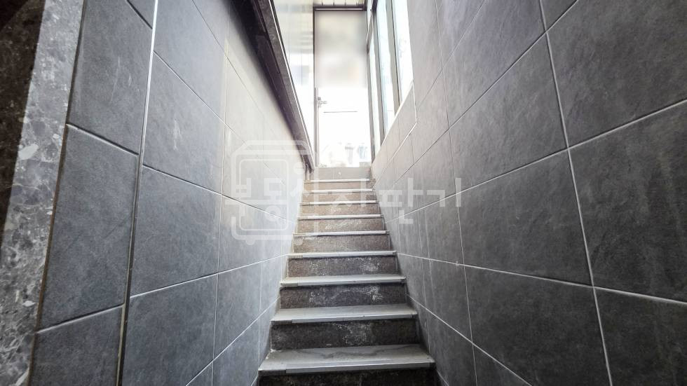 서울 강남구 역삼동 무권리, 강남역 4분, 역세권, 지하1층 임대 월세 매물번호 28026 사진 15