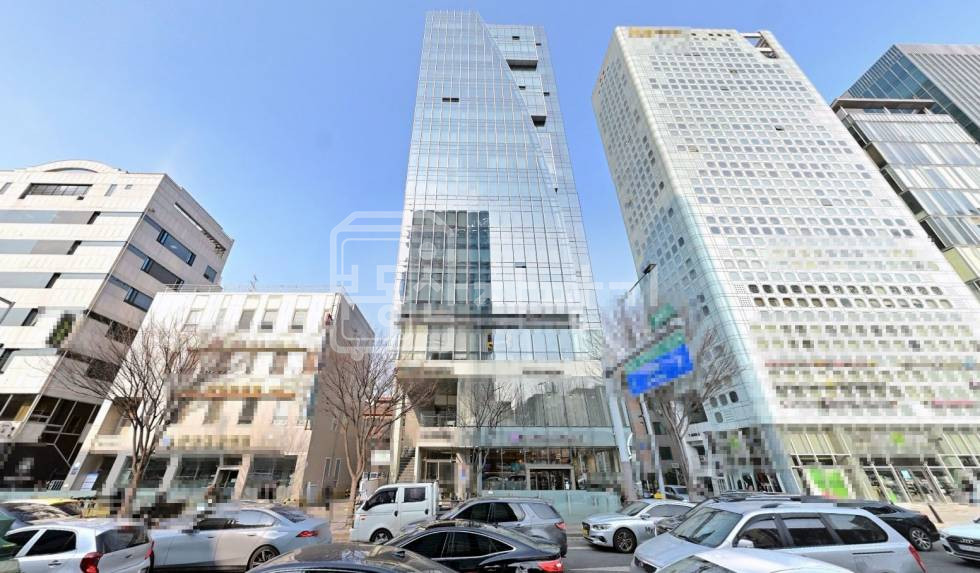 서울 강남구 논현동 무권리, 언주역 1분, 초역세권, 지하1층 임대 월세 매물번호 35185 사진 1