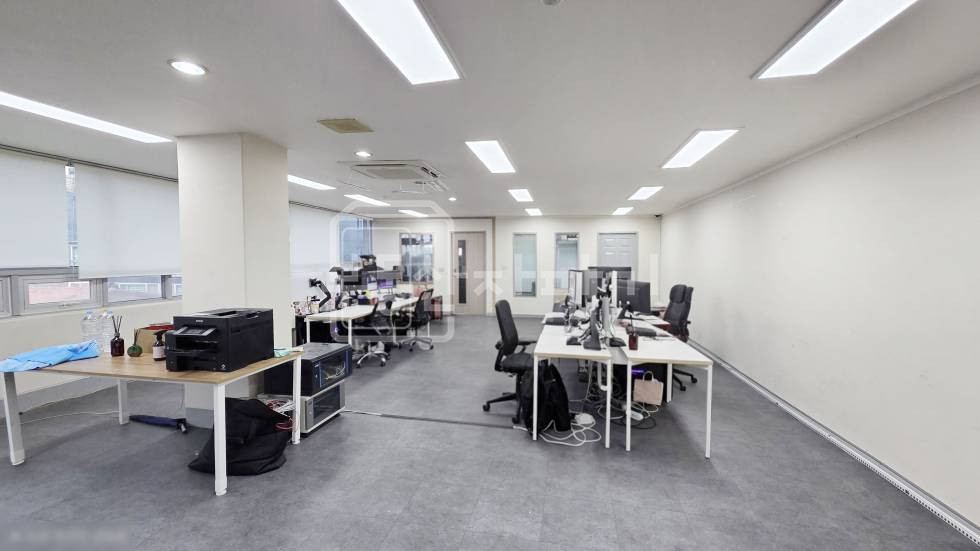 서울 강남구 대치동 무권리, 삼성역 도보 4분, 역세권, 코너건물 3층 임대 월세 매물번호 35288 사진 2