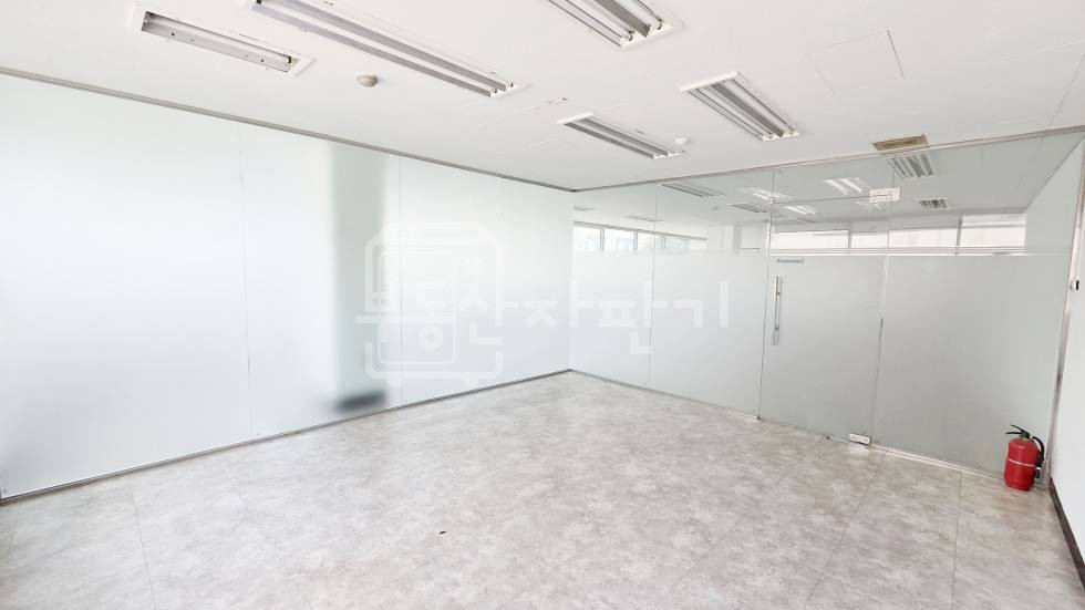 서울 강남구 대치동 무권리, 삼성역 도보 4분, 역세권, 코너건물 3층 임대 월세 매물번호 35288 사진 12