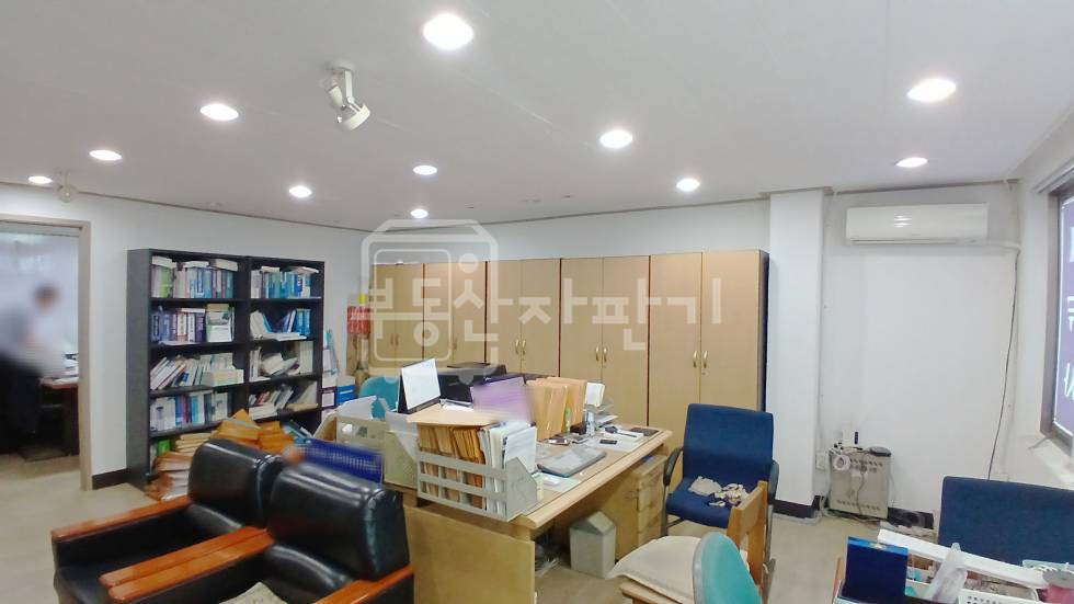 서울 강남구 역삼동 무권리, 창업가거리 교차로 인근, 2층 임대 월세 매물번호 35215 사진 1