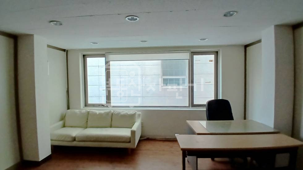 서울 강남구 역삼동 무권리, 창업가거리 교차로 인근, 2층 임대 월세 매물번호 35216 사진 2