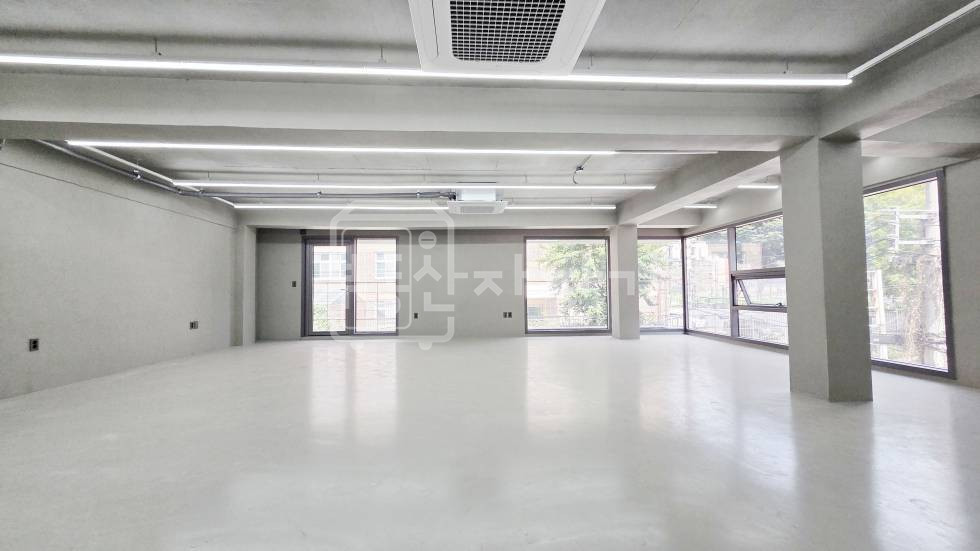 서울 강남구 대치동 무권리, 삼성역 도보 7분, 역세권, 코너건물 3층 임대 월세 매물번호 35287 사진 2