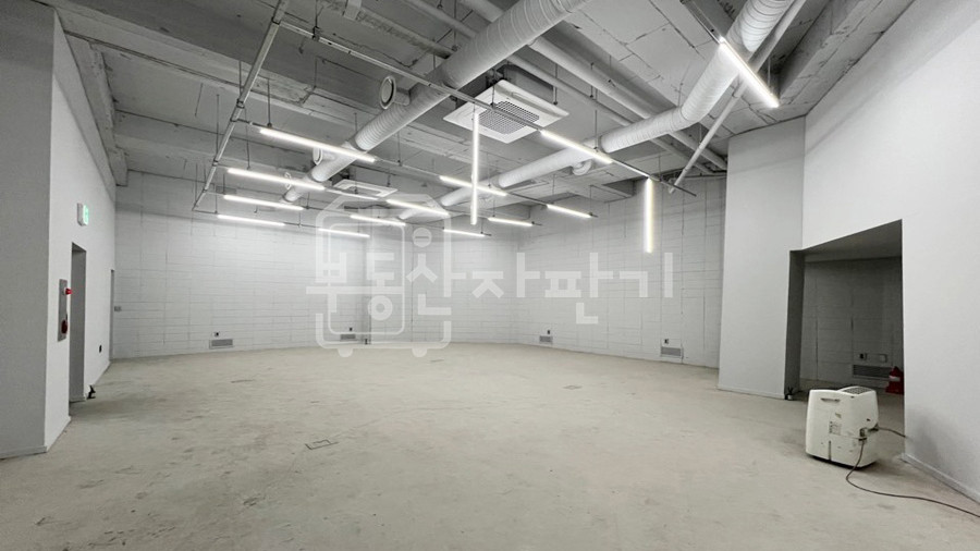 서울 강남구 역삼동 무권리, 역삼역 도보 5분, 이면도로, 코너건물, 지하1층 임대 월세 매물번호 35308 사진 5