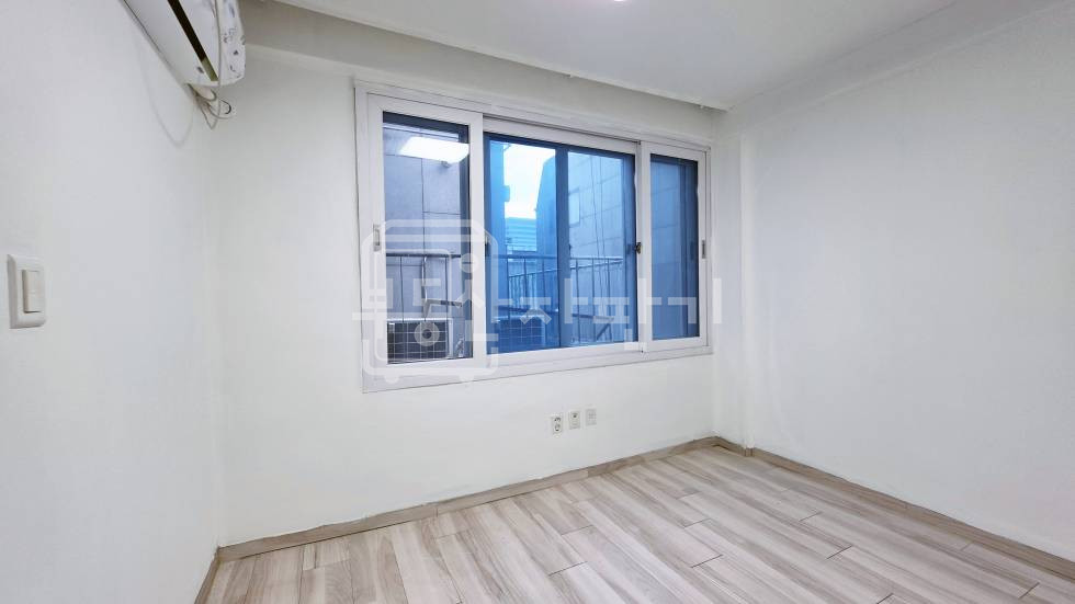 서울 강남구 논현동 무권리, 강남구청역 3분, 초역세권, 4층 임대 월세 매물번호 35314 사진 6