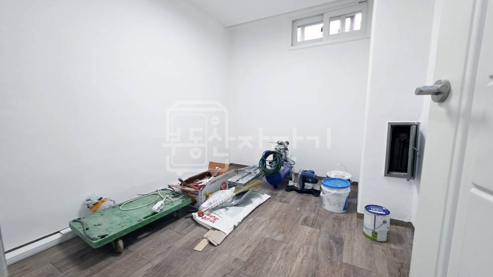 서울 강남구 논현동 무권리, 강남구청역 3분, 초역세권, 3층 임대 월세 매물번호 35312 사진 7