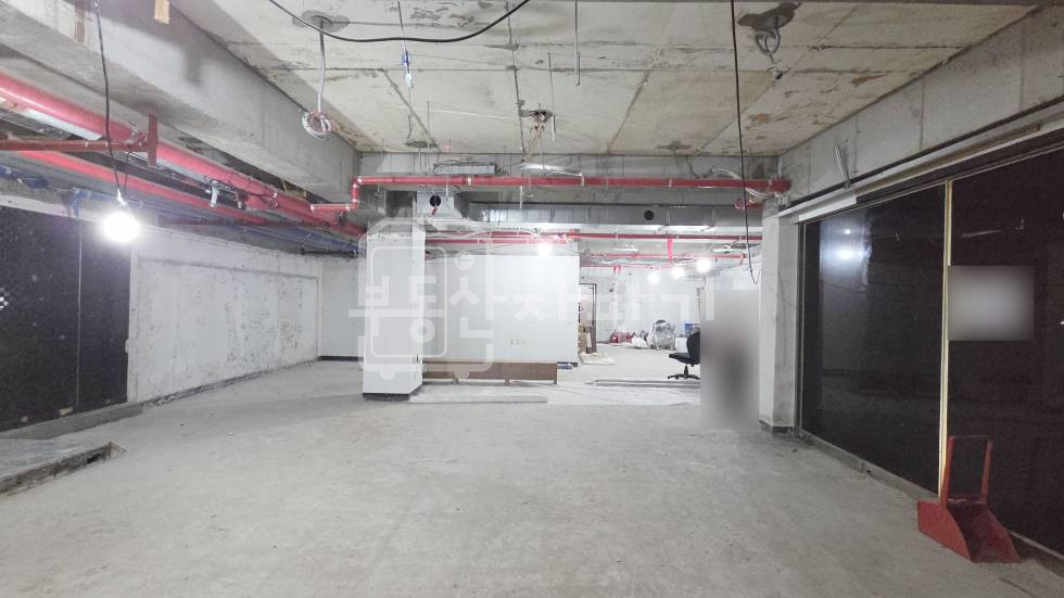 서울 강남구 삼성동 무권리, 삼성중앙역 도보 3분 초역세권, 지하 1층 임대 월세 매물번호 17928 사진 2