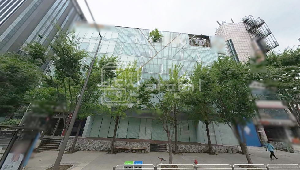 서울 강남구 논현동 무권리, 학동역 2분, 초역세권, 1층 임대 월세 매물번호 32000 사진 1