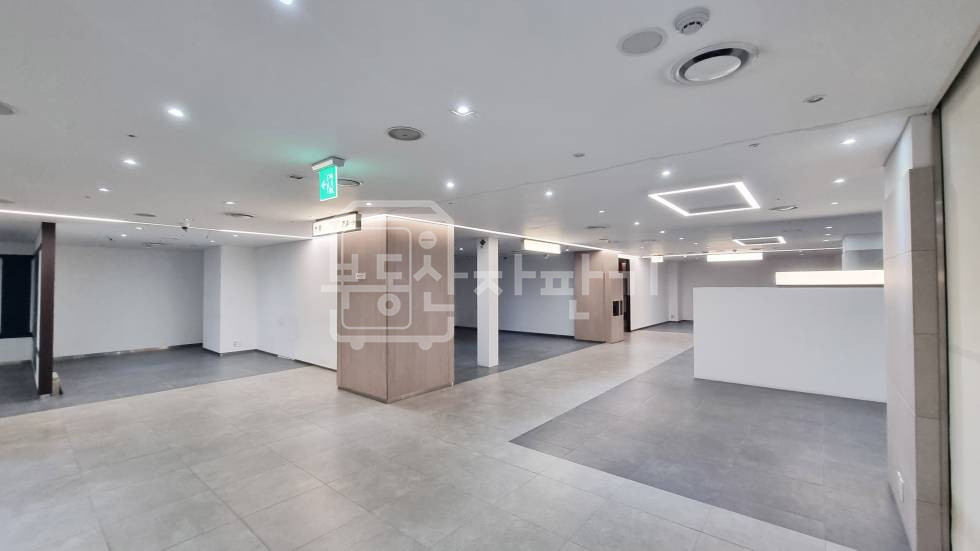 서울 용산구 이태원동 무권리, 이태원역 1분, 초역세권, 4층 임대 월세 매물번호 35139 사진 4
