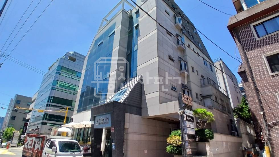서울 강남구 역삼동 무권리, 역삼역 7분, 역세권, 2층 임대 월세 매물번호 35327 사진 1