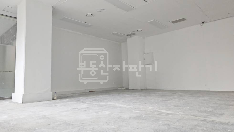 서울 서초구 서초동 남부터미널역 도보 9분, 역세권, 대로변, 1층 임대 월세 매물번호 35432 사진 4
