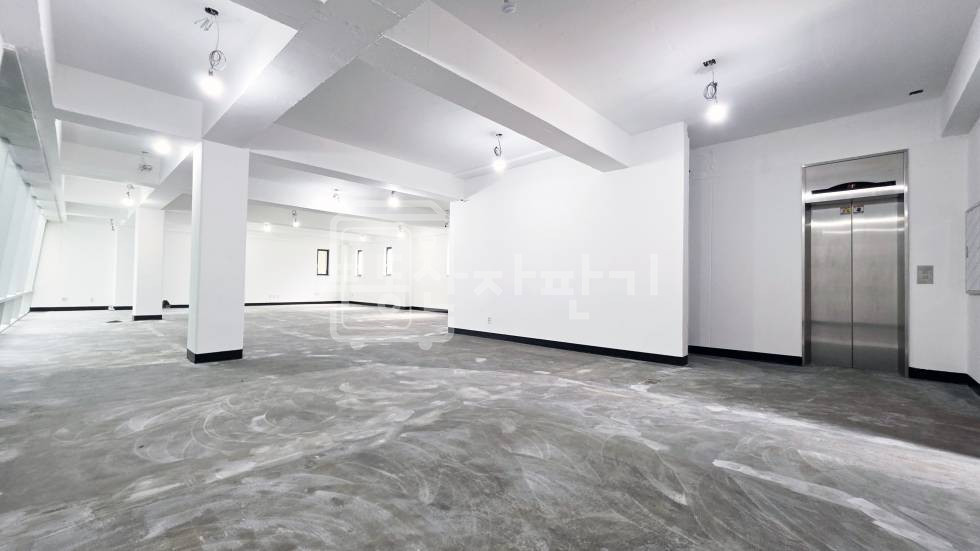 서울 강남구 신사동 무권리, 압구정역 9분, 역세권, 2층 임대 월세 매물번호 31528 사진 4