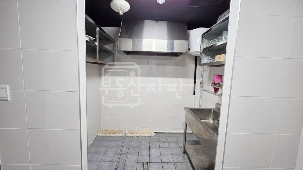 서울 강남구 대치동 무권리, 삼성역 도보 6분, 역세권, 지하2층 임대 월세 매물번호 35297 사진 14